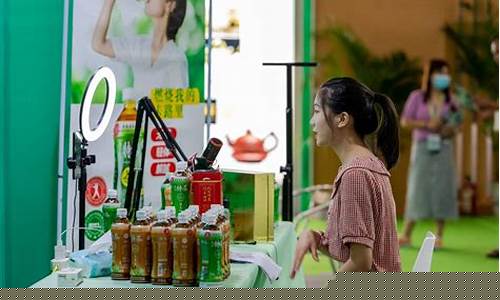 深圳期货大鳄直播带货中心(深圳期货公司排名哪家公司好)_https://www.qldgs.com_原油期货_第1张